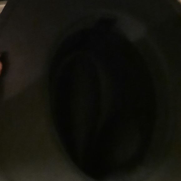 Black felt hat with leopard band - Picture 7 of 8